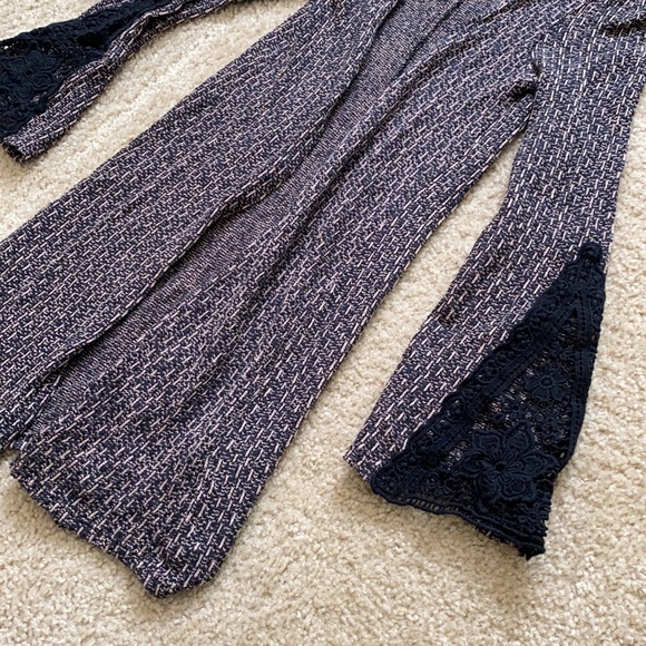 Charlotte Russe Long Cardigan - Picture 2 of 4